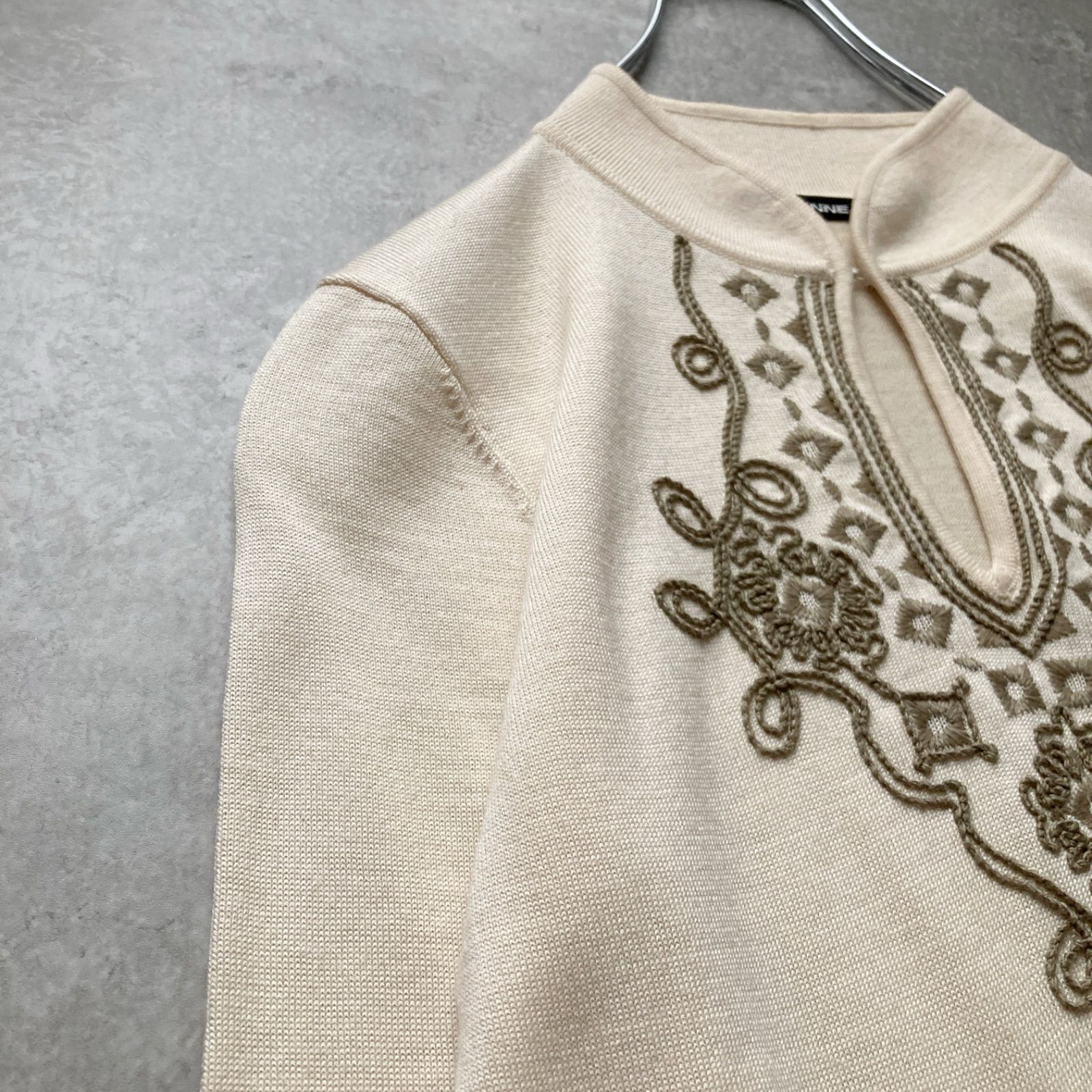 VIVIENNE TAM ヴィヴィアンタム 高級 上質 ウール混 ニット セーター  