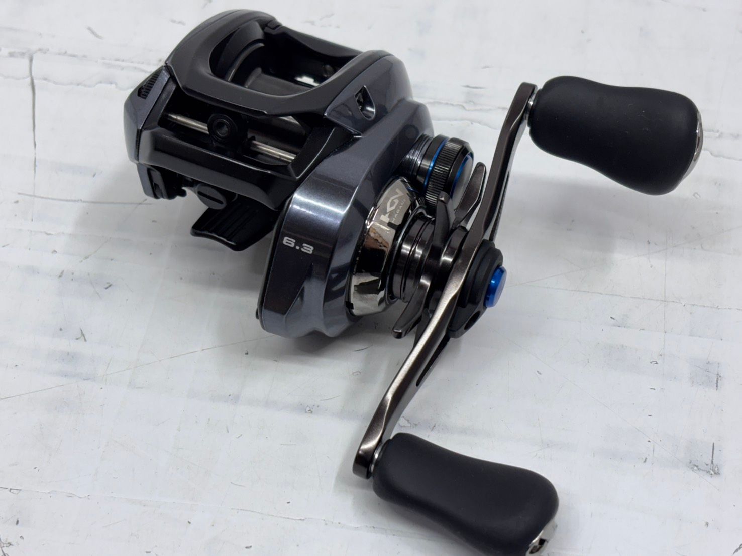 h9981 SHIMANO シマノ ベイトリール SLX DC 71 リール 釣具