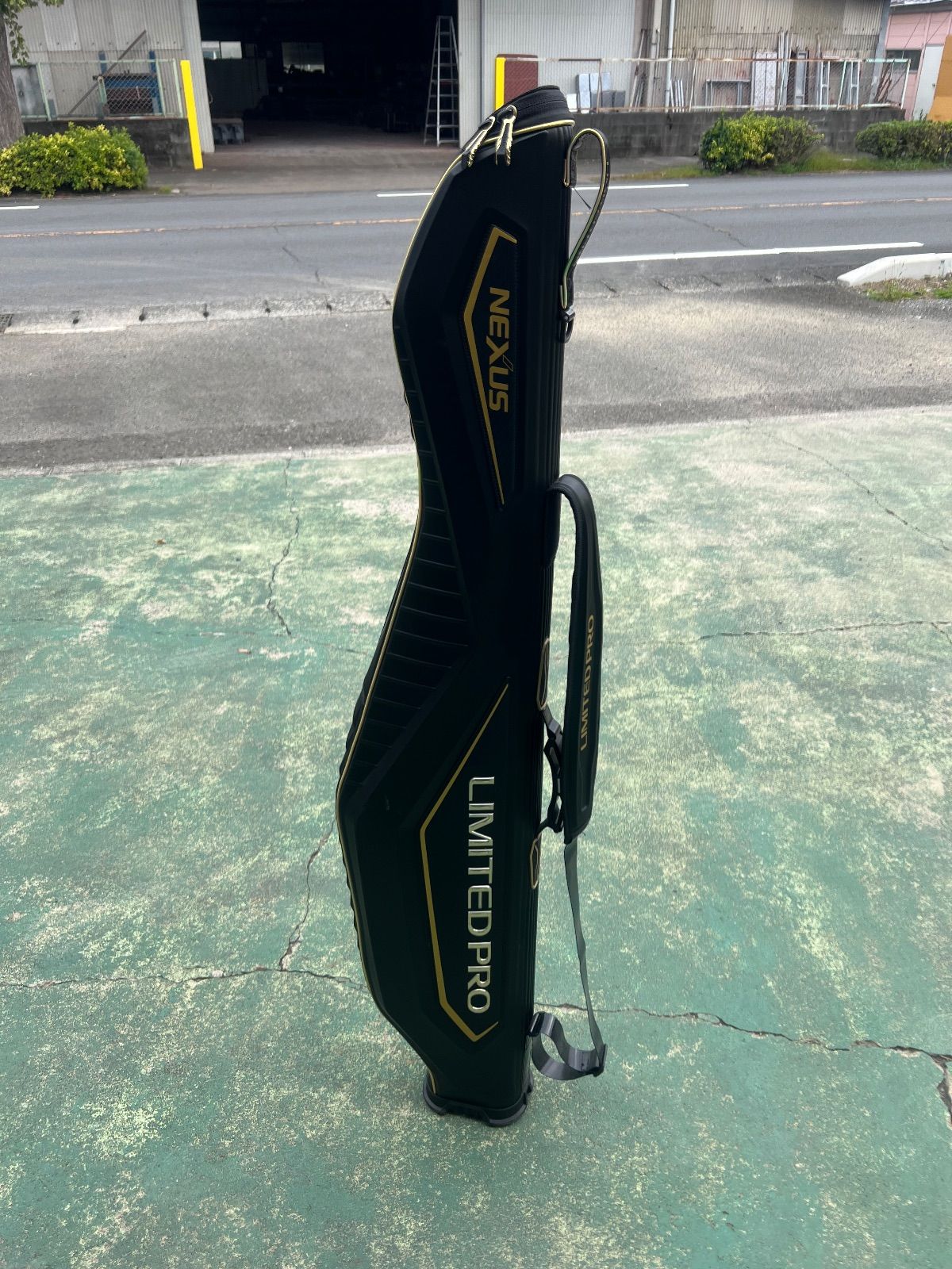 059 シマノ NEXUSロッドケース XT 145 ブラック BR-131U