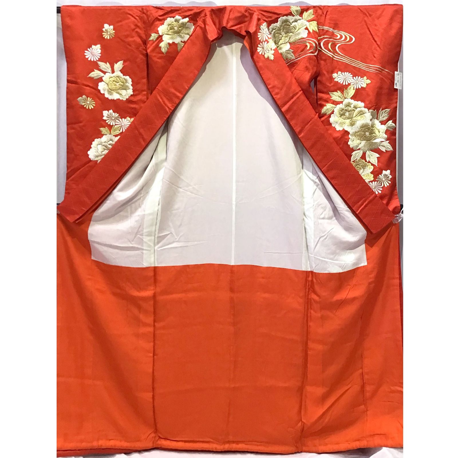 着物 引き振袖 刺繍 花 赤系地 No.200701-1677 梱包サイズ80