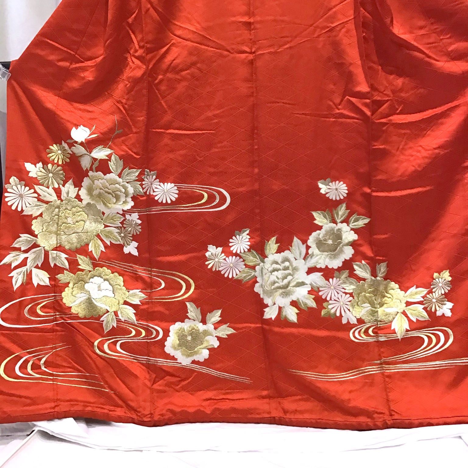  着物 引き振袖 刺繍 花 赤系地 No 200701 1677 梱包サイズ80 振袖 着物