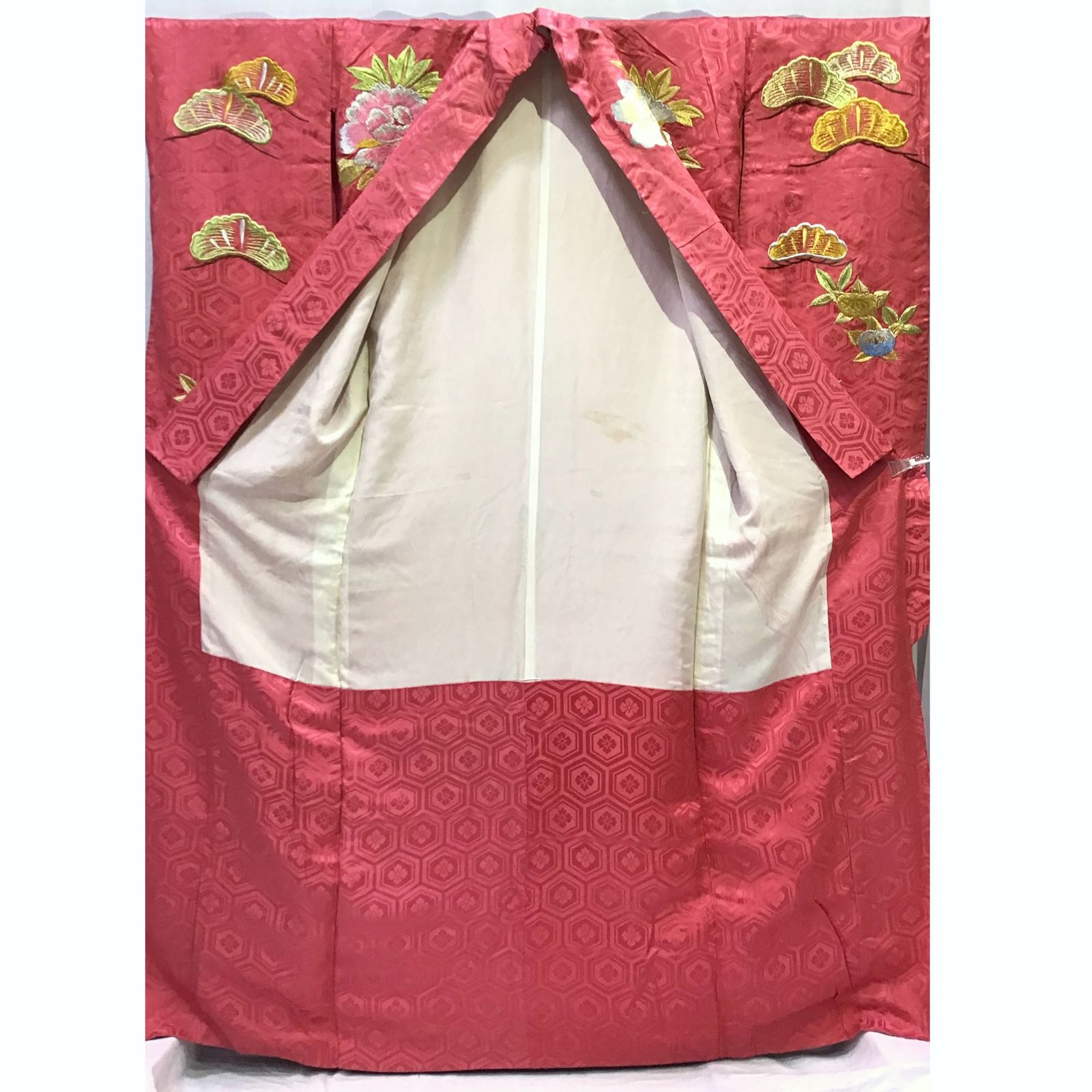 着物 大振袖 刺繍 鶴 花 ピンク系地 No 200701 1680 梱包サイズ80