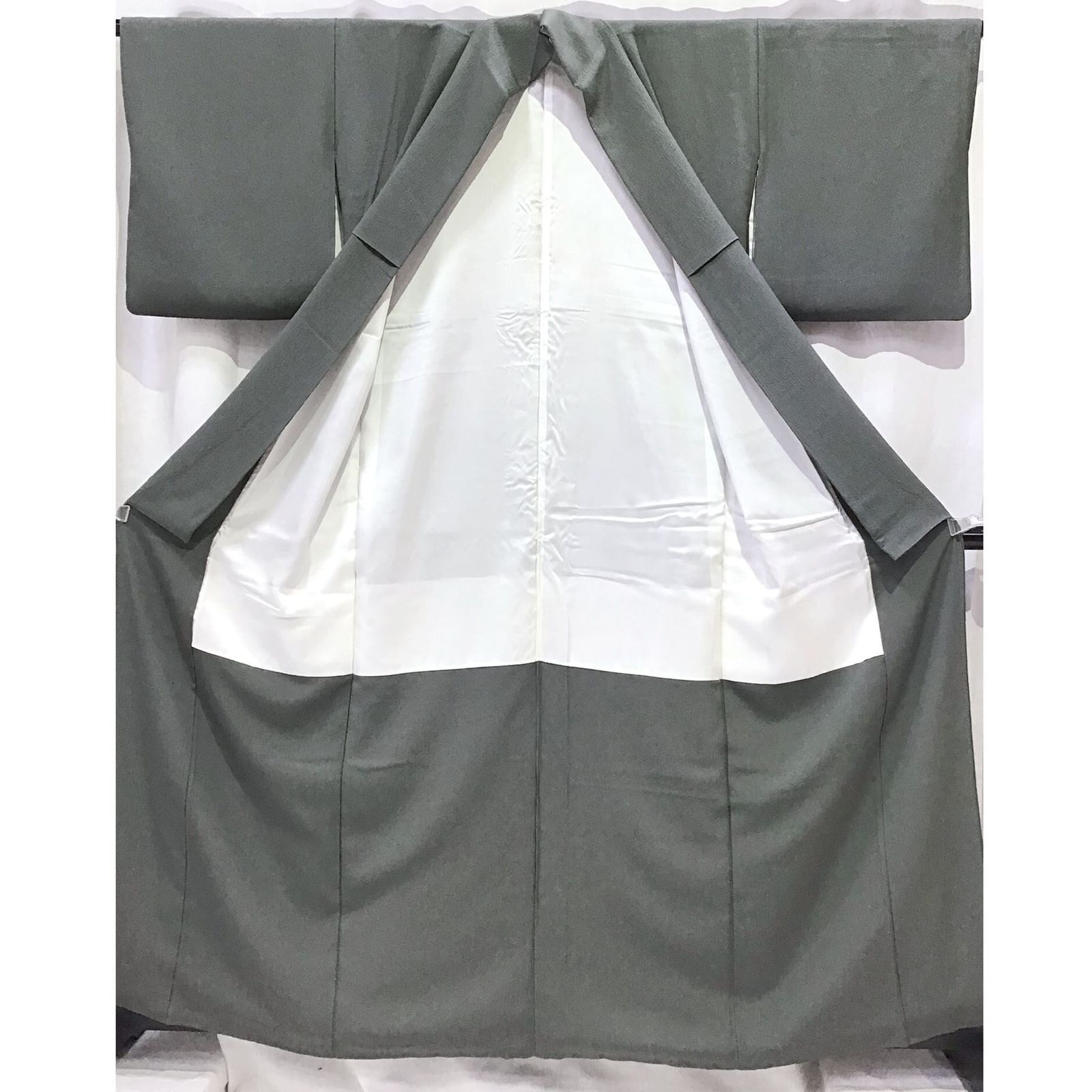 着物 色無地 一つ紋 正絹 グレー系地 No.200701-1711 梱包サイズ80