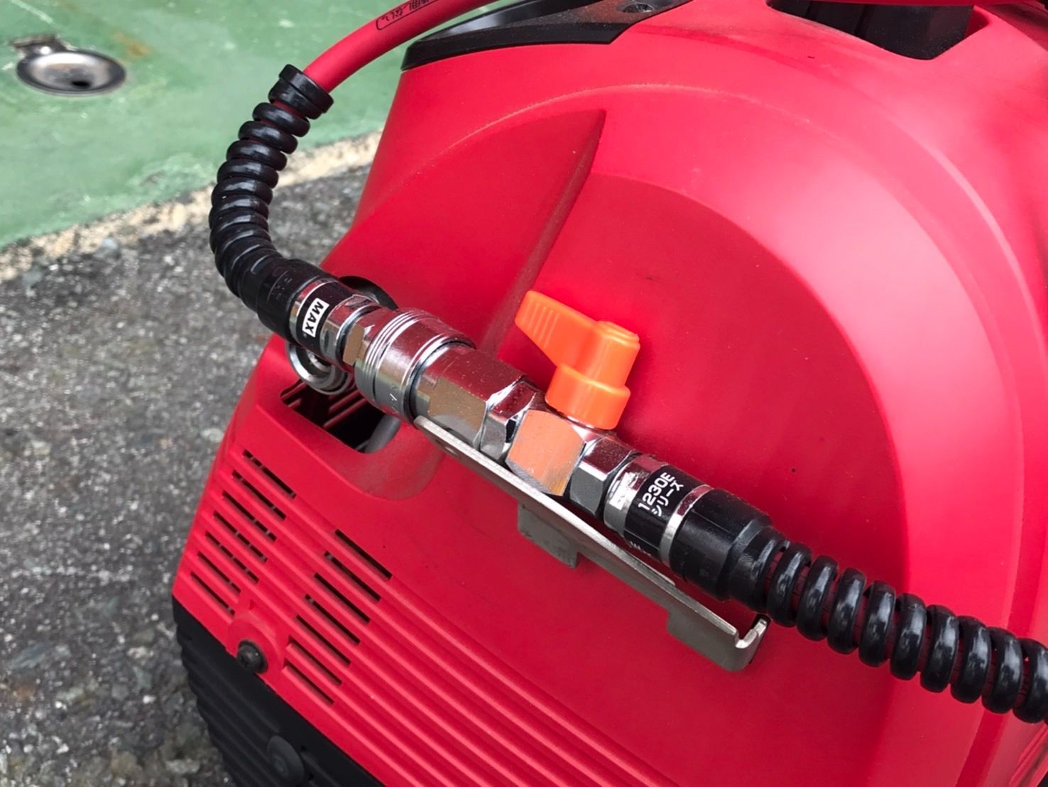 MAX高圧エアコンプレッサ AK-HL