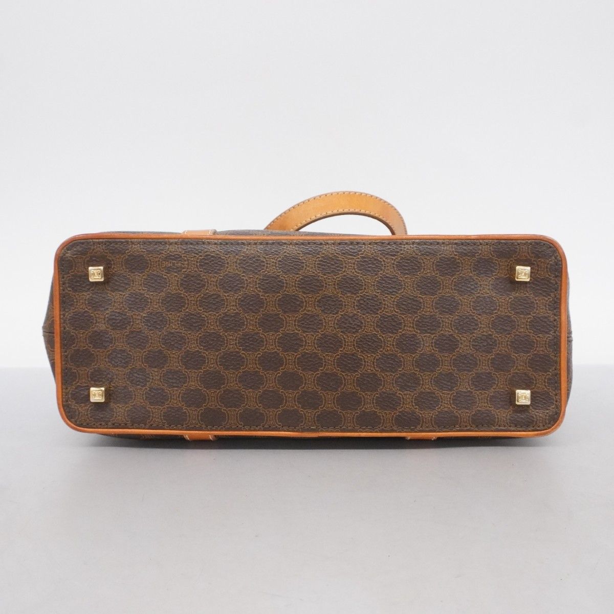 ブラウン ゴールド金具