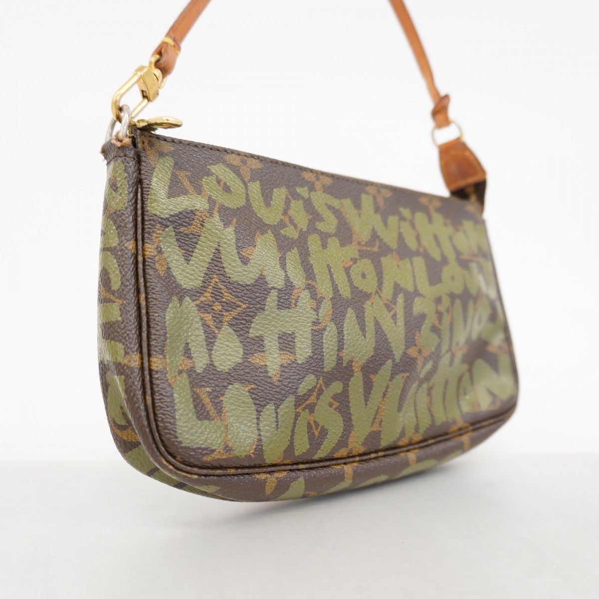 5 oc 2533 ルイヴィトン ポーチ モノグラムグラフィティ ポシェットアクセソワール M 92191 ヴェール レディース