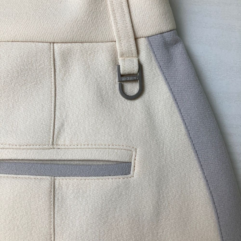 完売品　新品未使用 8YARDS ゴルフスカート Lサイズ ライトベージュ サイズ：L 8YARDS ハチヤーズ 2023年モデル ストレッチスカート