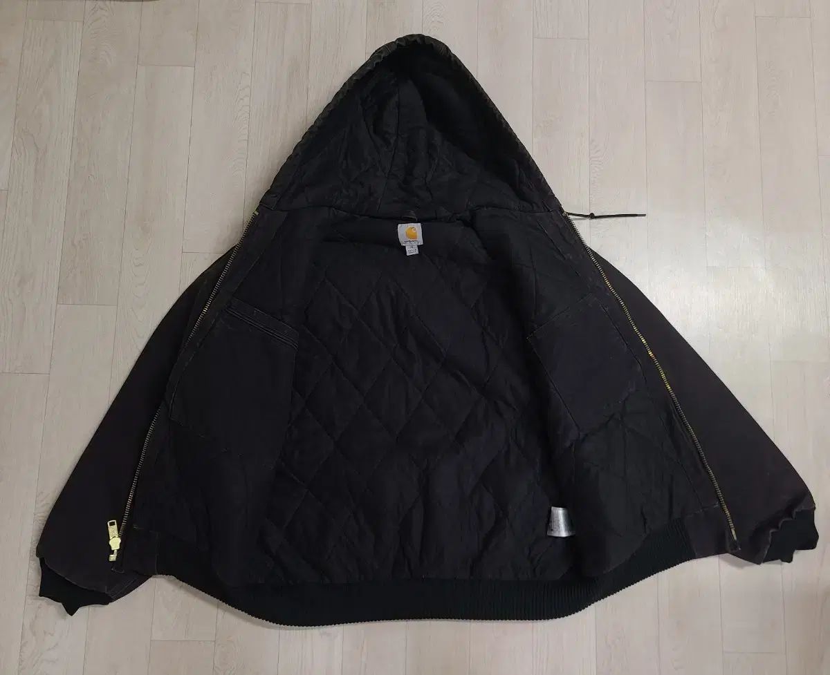 M カーハート J130 アクティブジャケット