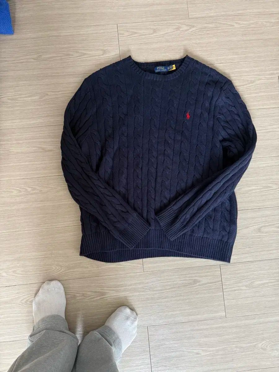 ポロ ケーブル編み ネイビー ニット