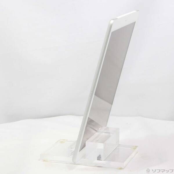〔 品〕 iPad 第8世代 32 GB シルバー MYMJ 2 J A SIMフリー 377