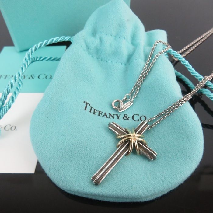 Tiffany＆Co. ティファニー シグネチャークロスネックレス ペンダント