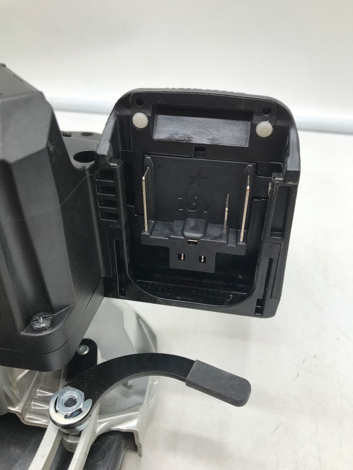  品 Makita マキタ 18 v 165 mm充電式マルノコ 黒 本体のみ エコツー M 02 マルノコ 切断工具 切断機