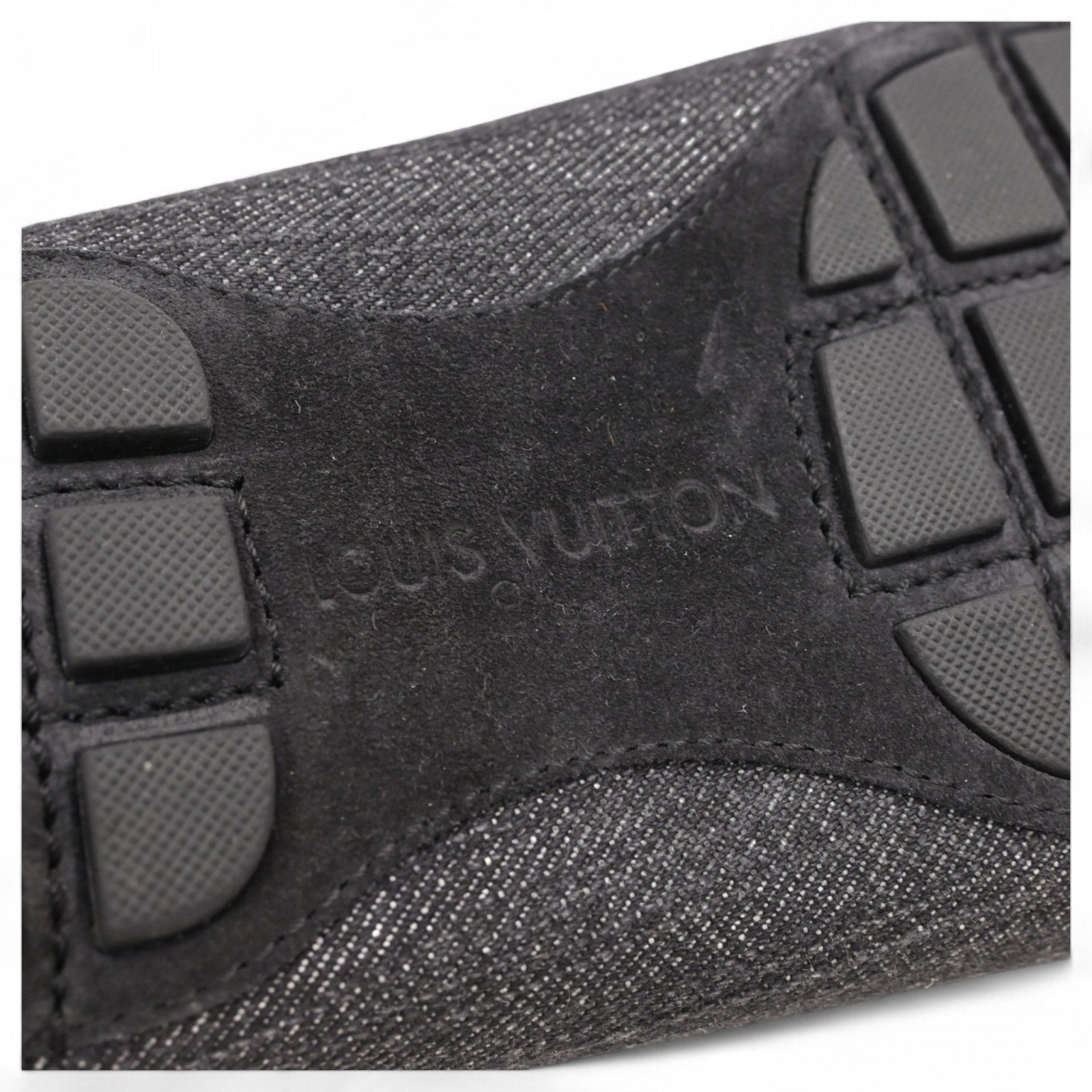 ドライビングシューズ