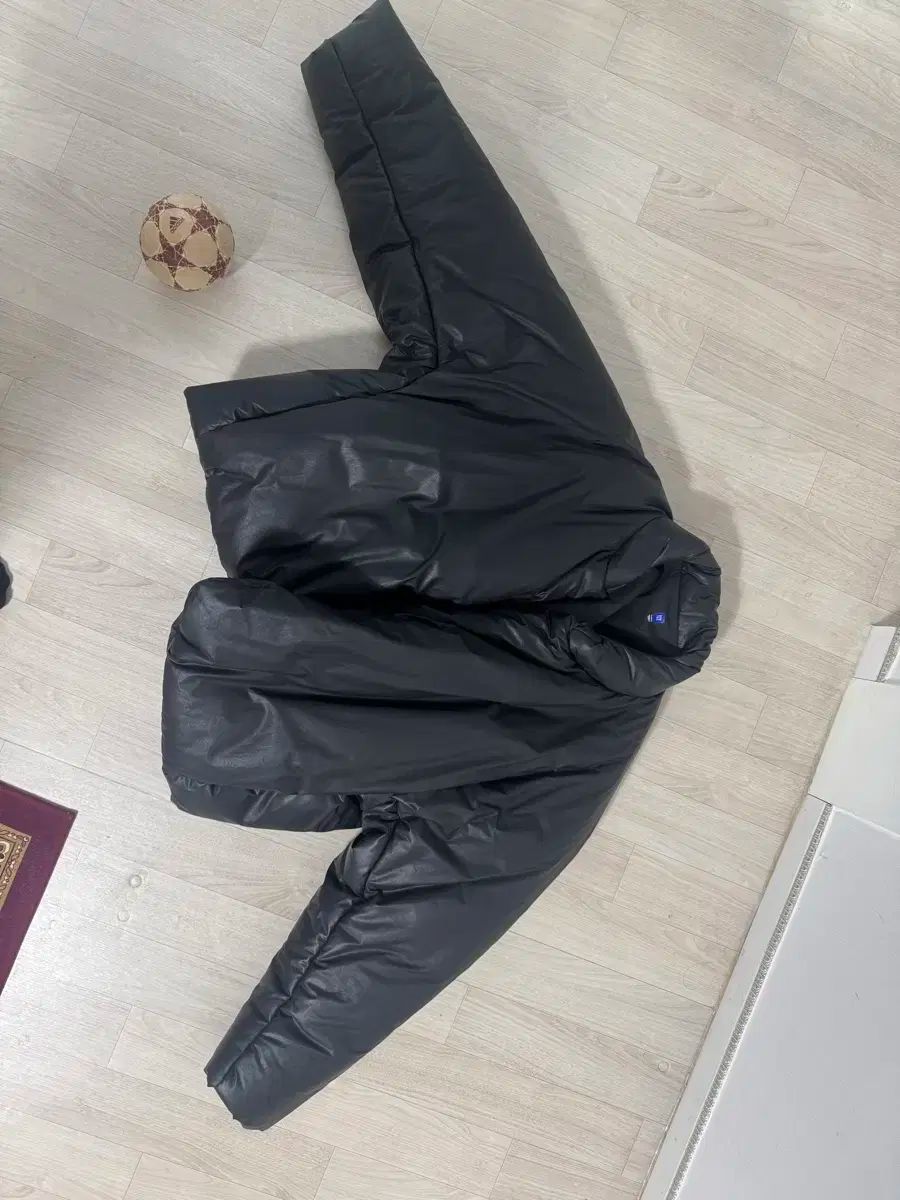 イージー ダウン yeezy ダウン xl