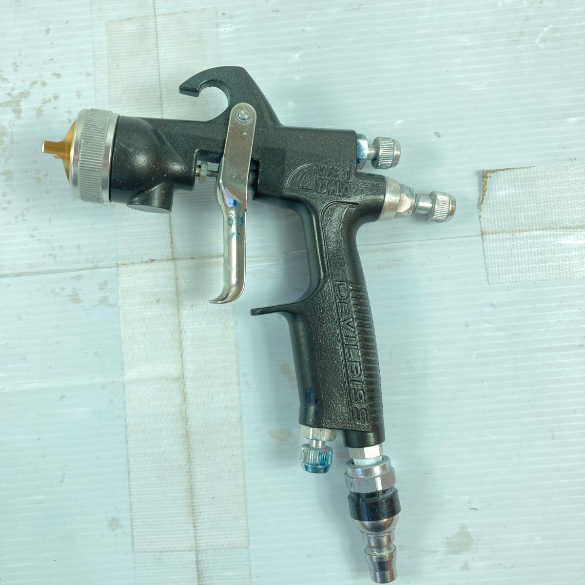 DEVILBISS 重力式スプレーガン 本体のみ LUNA MARK-Ⅱ ブラック