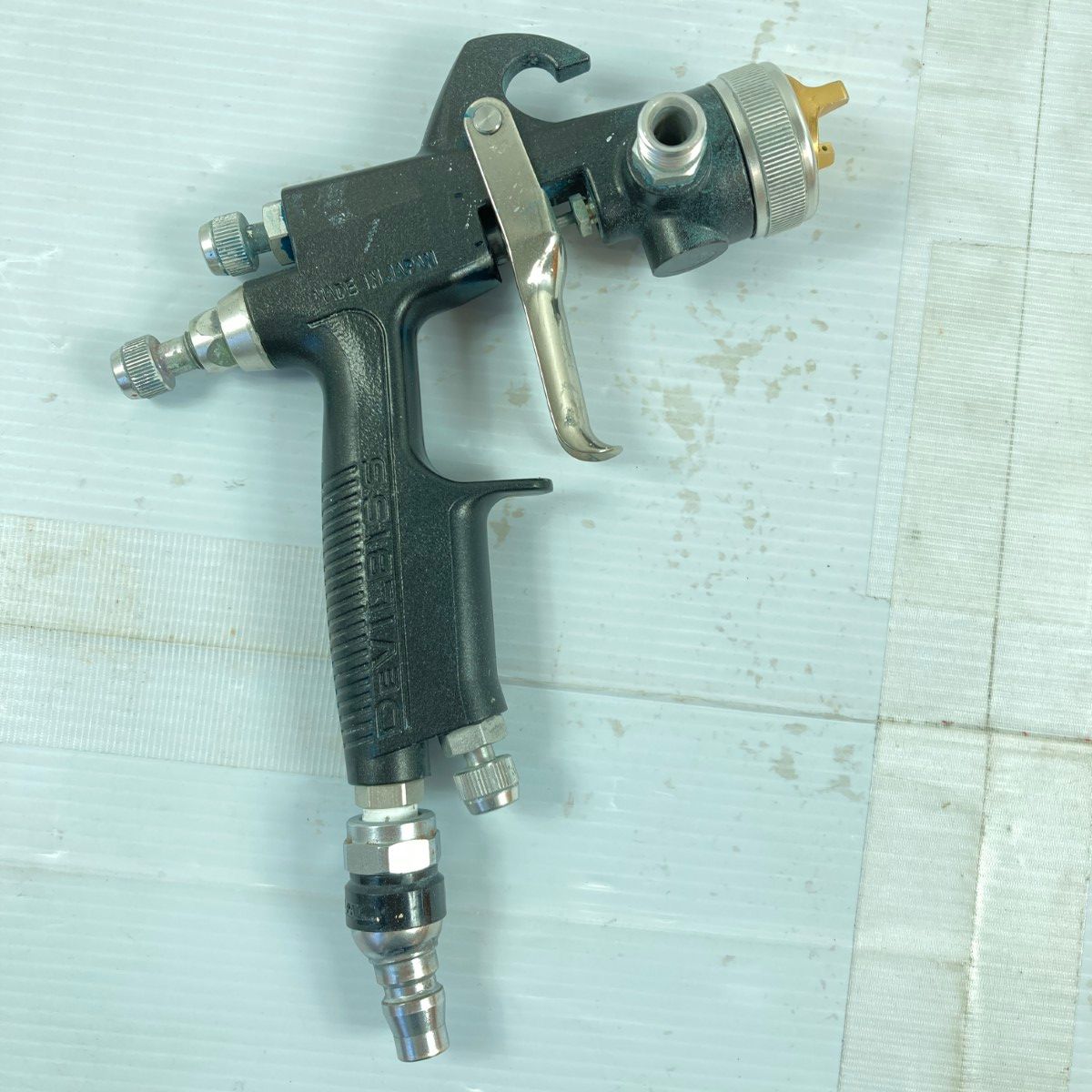 DEVILBISS 重力式スプレーガン 本体のみ LUNA MARK-Ⅱ ブラック