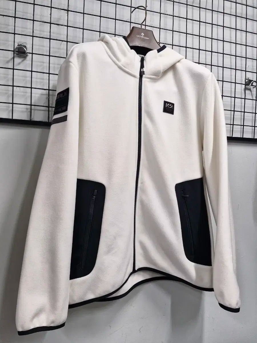 105XL K2 フライウォーク フリース フード ジャケット