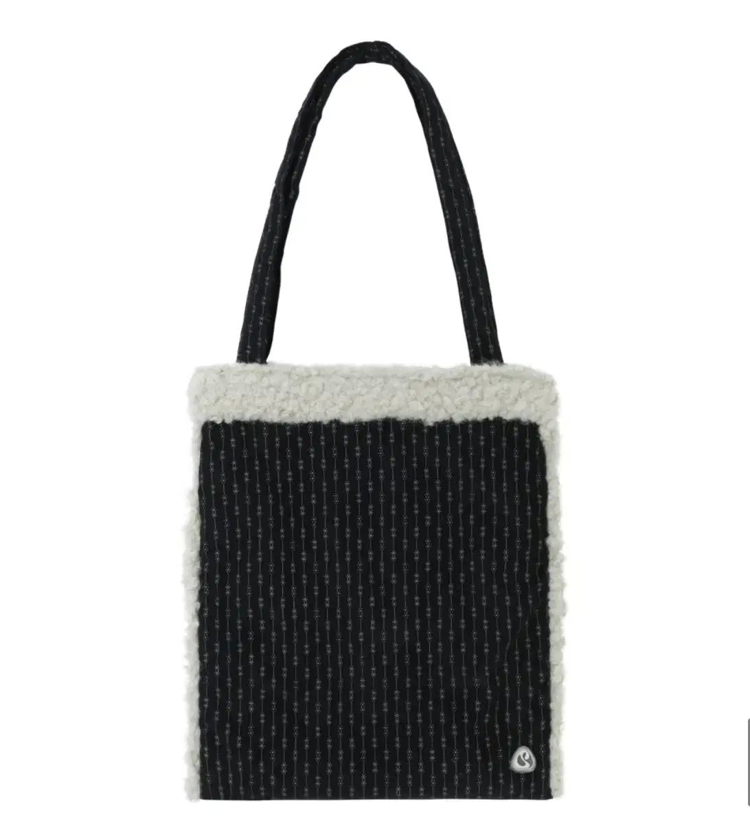 ISSEY MIYAKE イッセイミヤケ ダウン シューズ ブラック バッグ