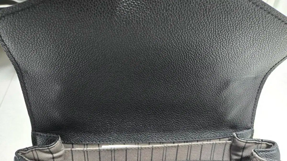 ルイヴィトン ポシェットメティス