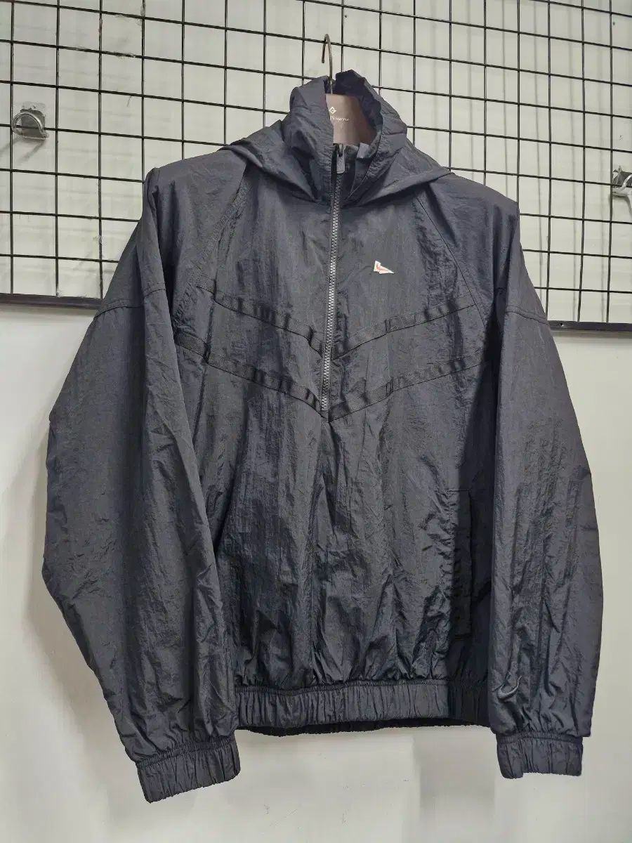 95M NIKE ウィンドランナー フード ハーフジップ ウィンドブレーカー ジャケット