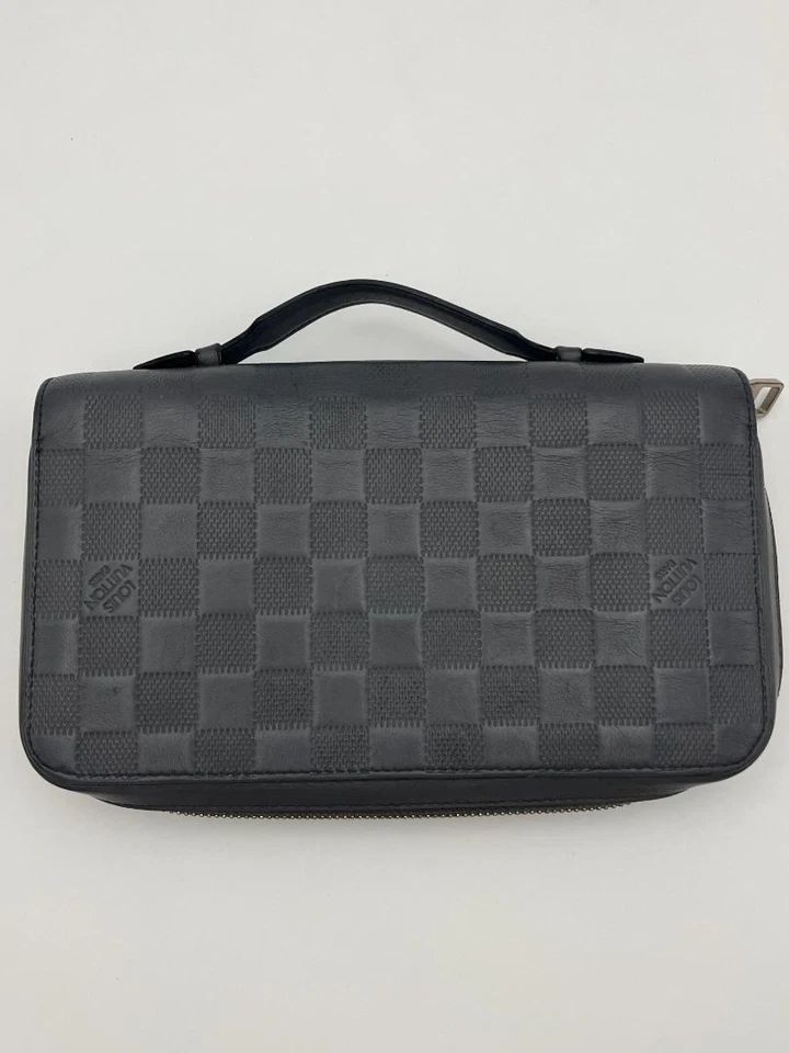 鮮度感のある LOUIS VUITTON N61254 ダミエ アンフィニジッピーXL ルナ 保存袋付 CA0197 A38 海外限定