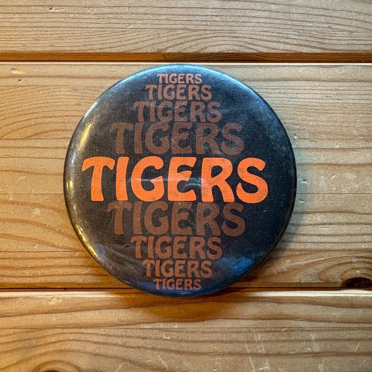 70's USA製 カレッジ系 応援 缶バッジ ヴィンテージ 70年代 - メルカリ