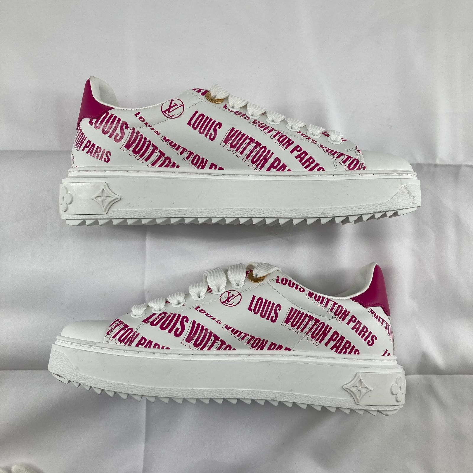 LOUIS VUITTON(ルイヴィトン) ロゴプリント M10433 スニーカー サイズ