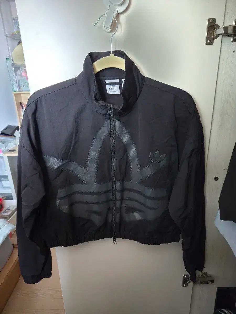 アディダス セットアップ Mサイズ シャカシャカ素材