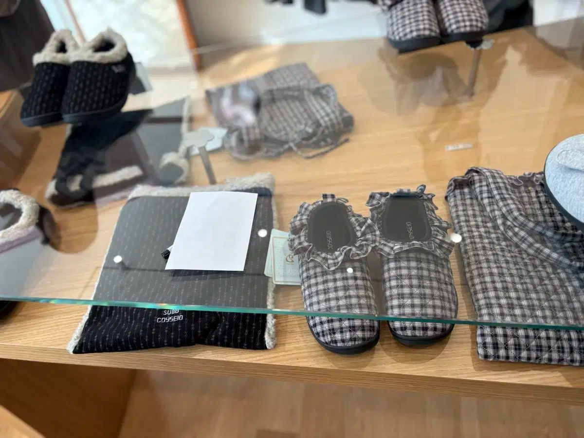 ISSEY MIYAKE イッセイミヤケ シュー スナッグ ダウン シューズ バッグ