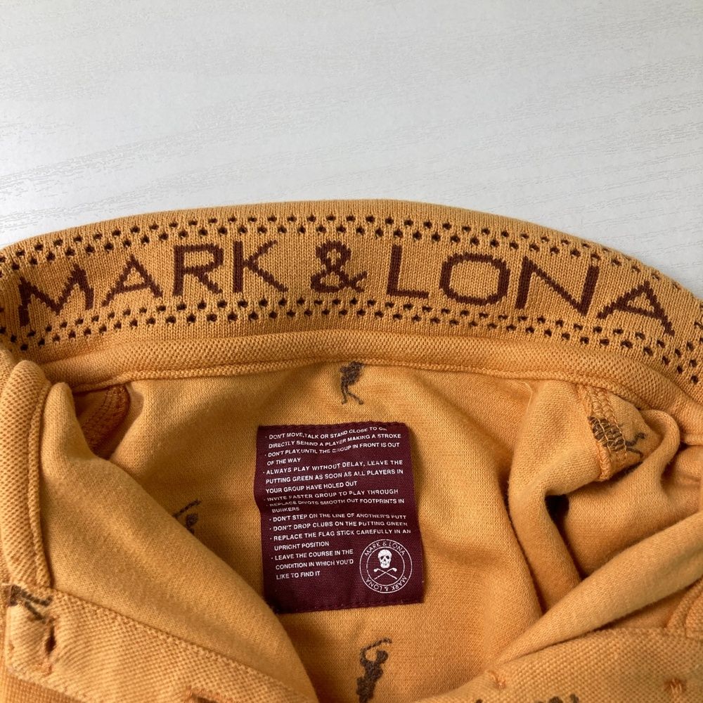 サイズ：S MARK&LONA マークアンドロナ  半袖ポロシャツ スカル 総柄 イエロー系 [240101548046] ゴルフウェア レディース ストスト サイズ：S MARK&LONA マークアンドロナ 半袖ポロシャツ スカル 総柄