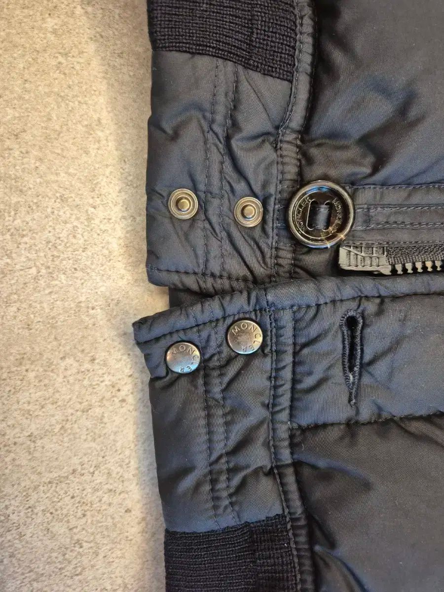  モンクレール ネイビー 4 y 105 その他 ジャケット ブルゾン