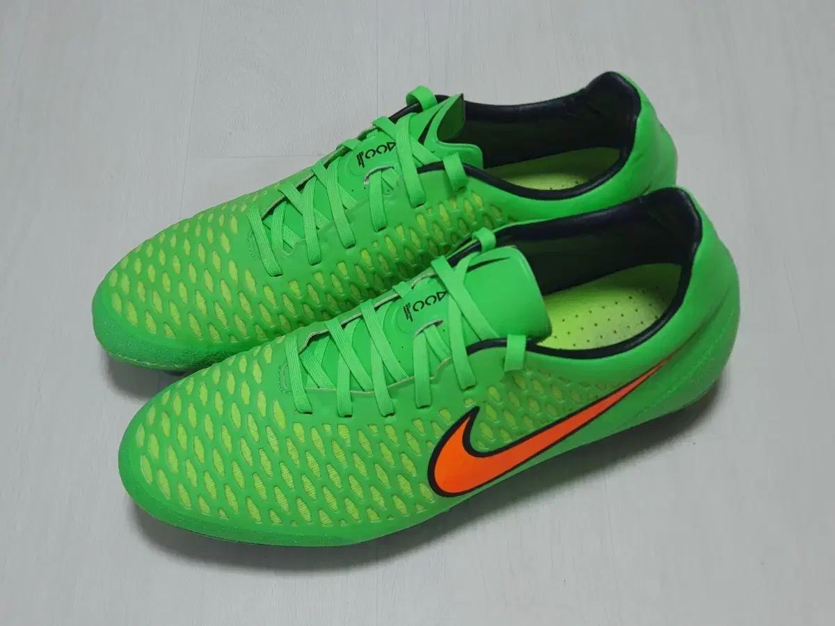 S級 高品質 NIKE マジスタ オーパス HG-E 26.5cm