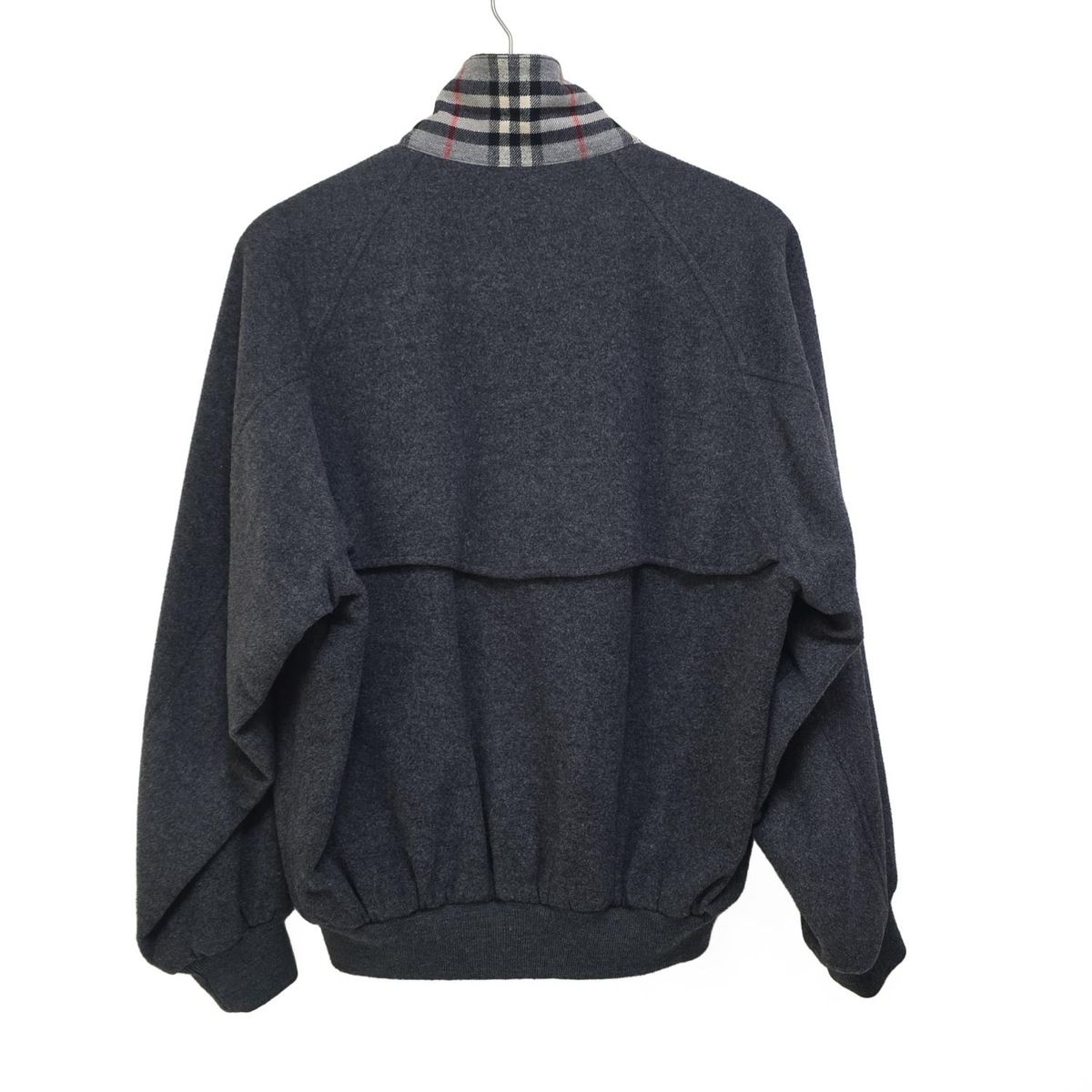 Burberry s バーバリーズ ブルゾン サイズM レディース - グレー×黒×マルチ 長袖 チェック柄 ジップアップ 秋 冬