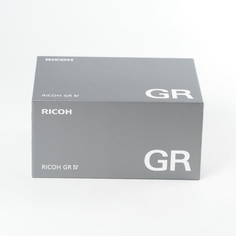 RICOH GR IV デジタルカメラ APS-Cサイズ 大型CMOSセンサー搭載 ストリートスナップシュータ― GRIV GR4 13957
