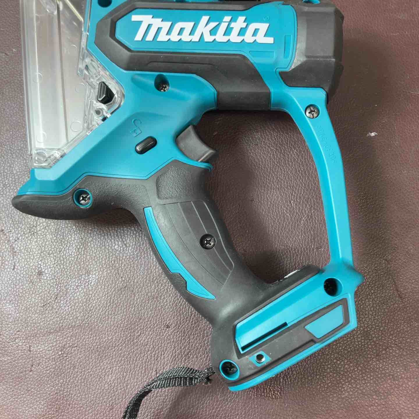 品 マキタ makita コードレスボードカッタ SD180DZ 東大和店