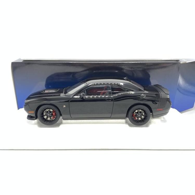 AUTOart 1 18 ダッジ チャレンジャー 392 HEMI スキャットパック シェイカー 2018 ブラック 69