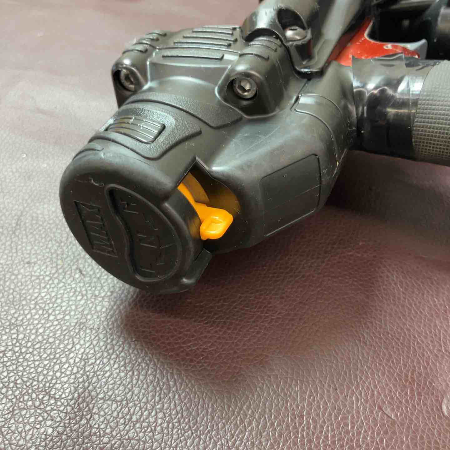 高圧エアネジ打ち機