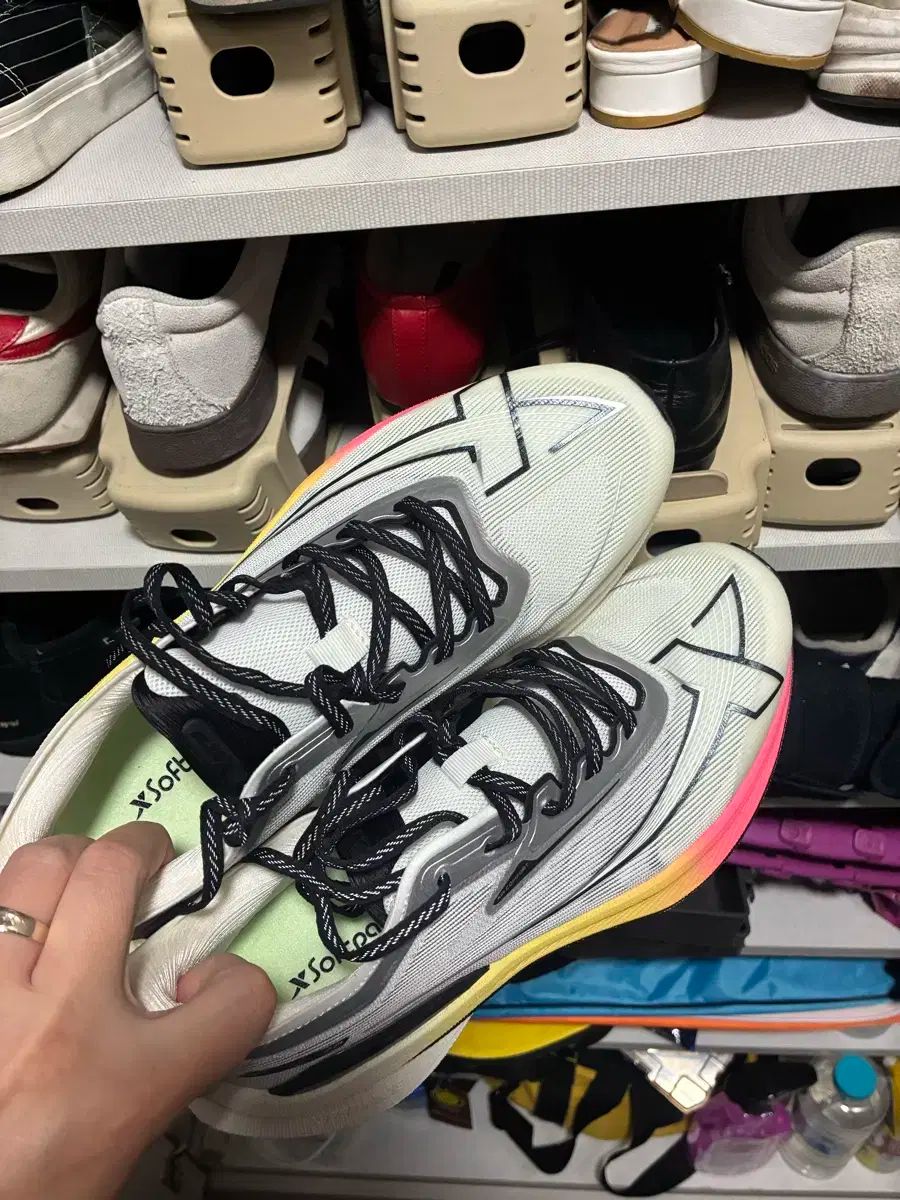 エクスステップ ランニングシューズ