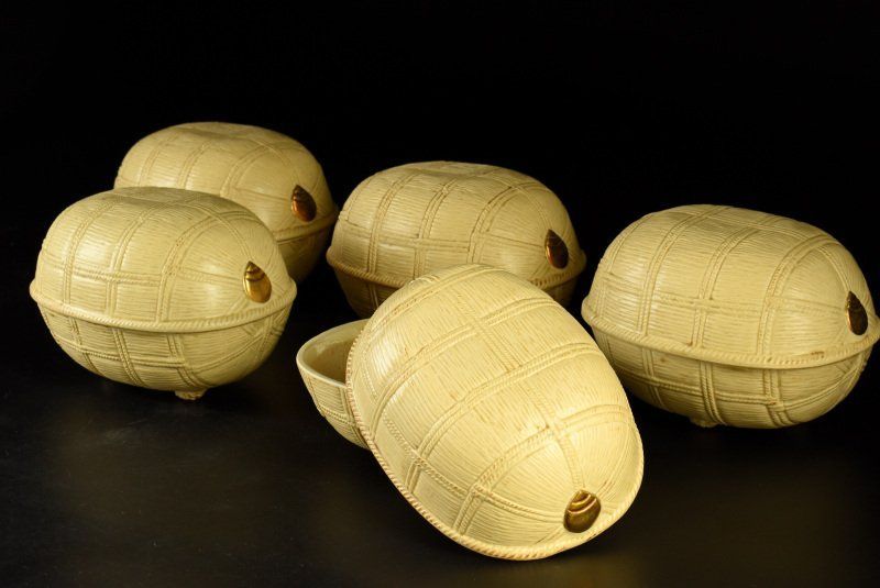 蔵A 2143 b 平安松斎 金彩 米俵型 足付蓋物 向付 五客