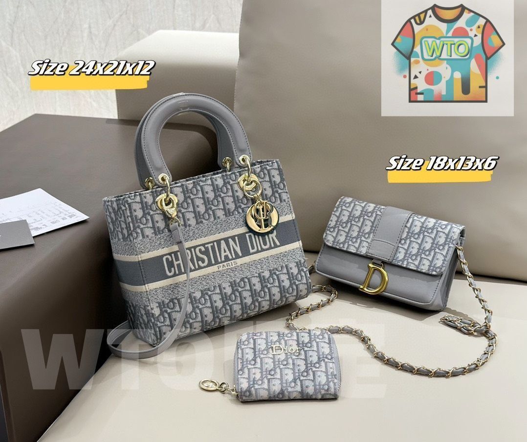 クリスチャンディオール3点セット、新品未使用 Christian Dior ディオール レザー チャーム3点セット ハート スター