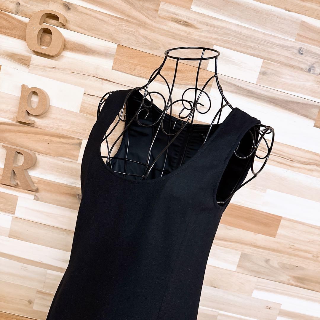 【新品】タグ付き　セオリー　ウールブレンドノースリーブブラックひざ丈ワンピース セオリー】ウール ブレンド ノースリーブ ワンピース シンプル 黒