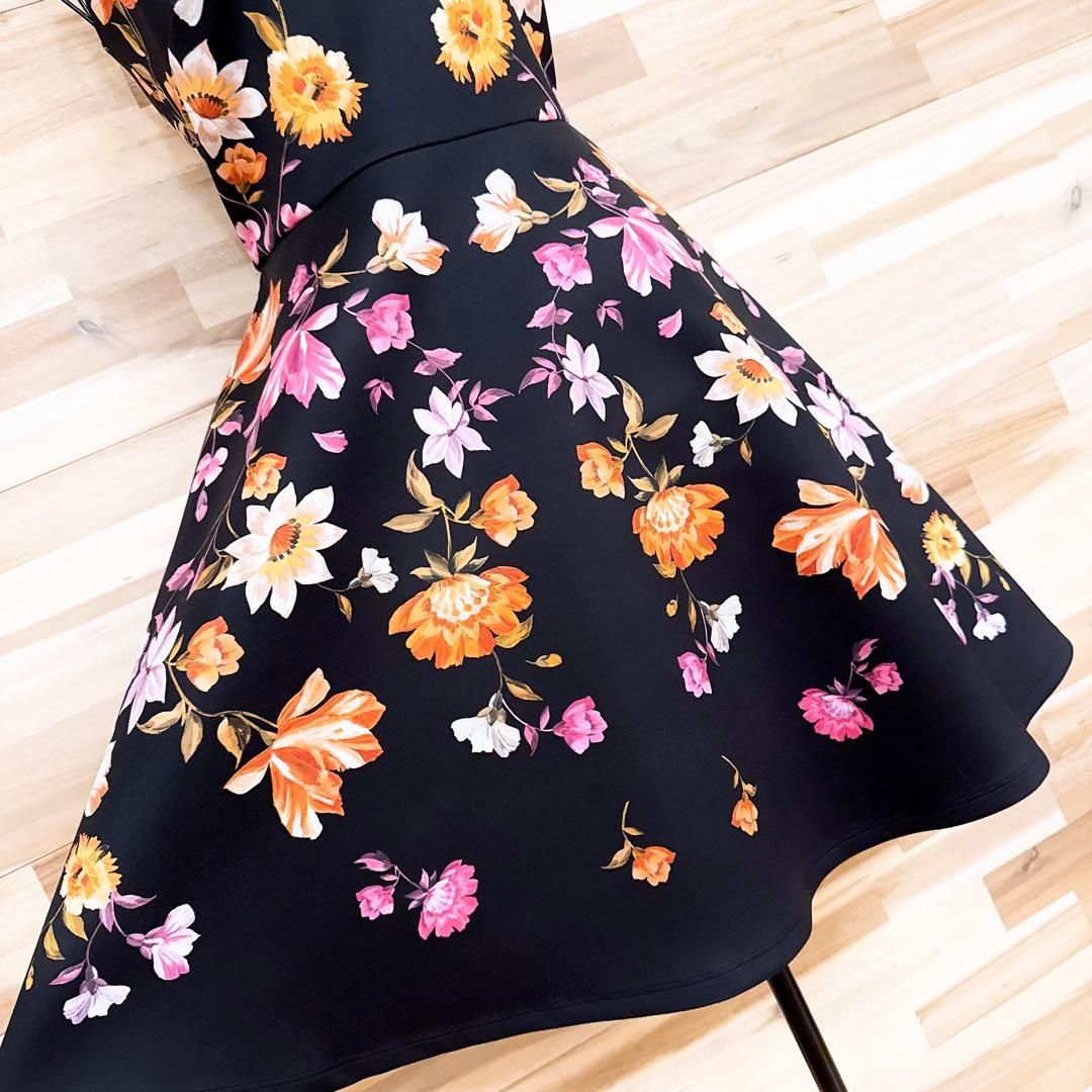 【美品】TED BAKER テッドベーカー ノースリーブワンピース 花柄 鳥柄 テッドベーカー】ノースリーブ 花柄 フレア ドレス ワンピース 黒