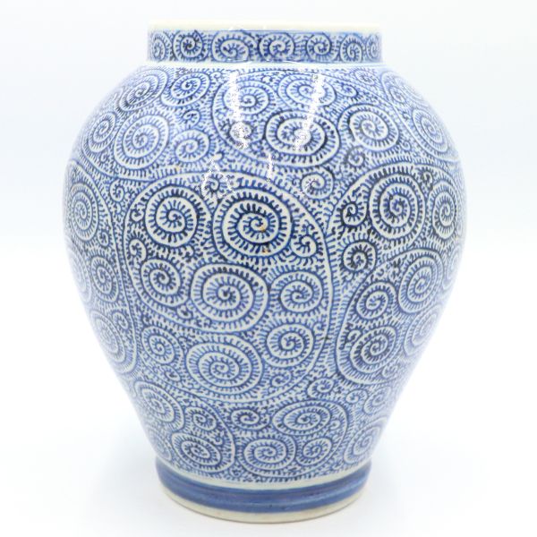 江戸中期 染付蛸唐草文沈香 飾り壺 花瓶 ブルー 骨董 木箱【ww】【中古