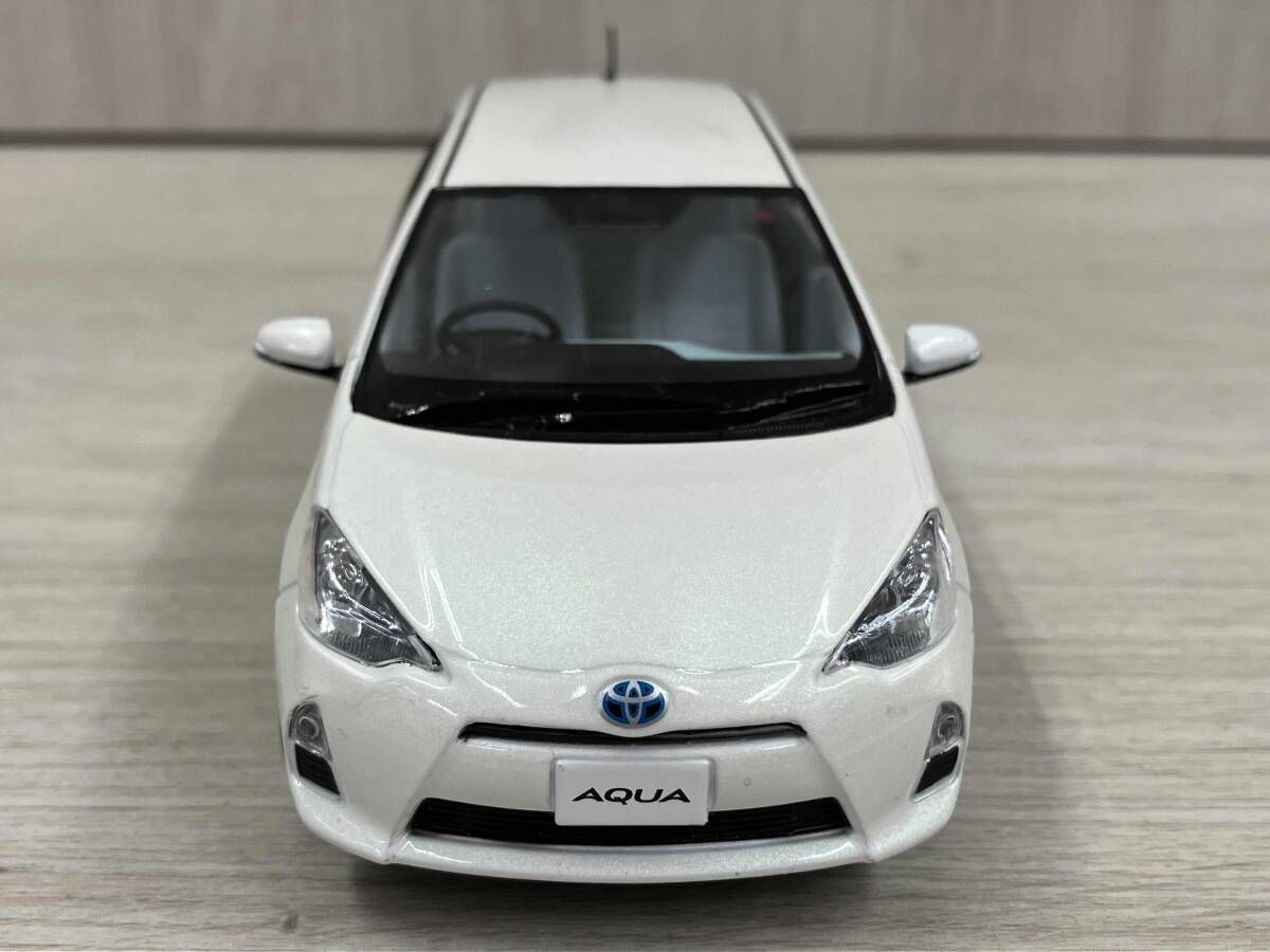 トヨタTOYOTAG's AQUA アクアライムホワイトパールクリスタルシャイン トヨタTOYOTAG's AQUA アクアライムホワイトパールクリスタルシャイン