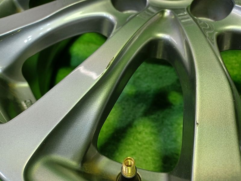 バルミナ ブリヂストン ｱｸｱ ﾉｰﾄ ﾌｨｯﾄ ホイール アルミ ガンメタ 15インチ 5 J 4穴 4本 100 42