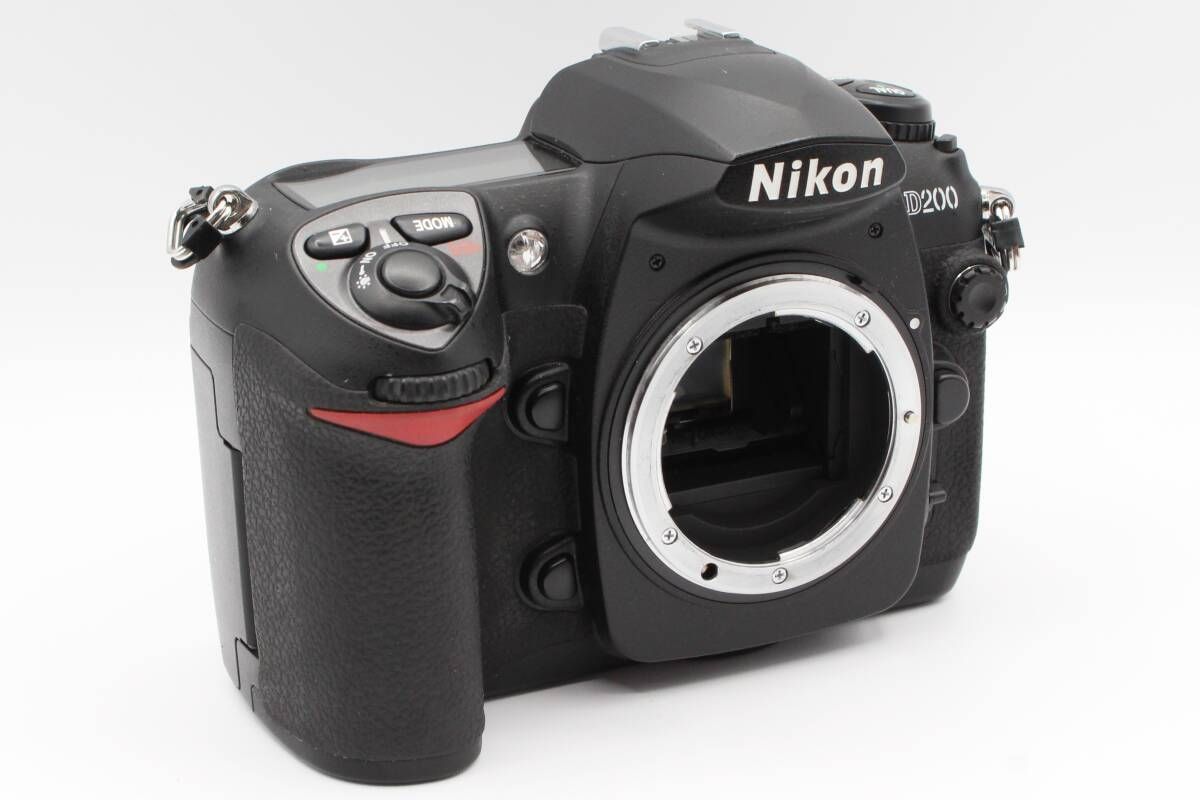 ニコン Nikon D200 ボディ デジタル一眼レフ ブラック ♯393