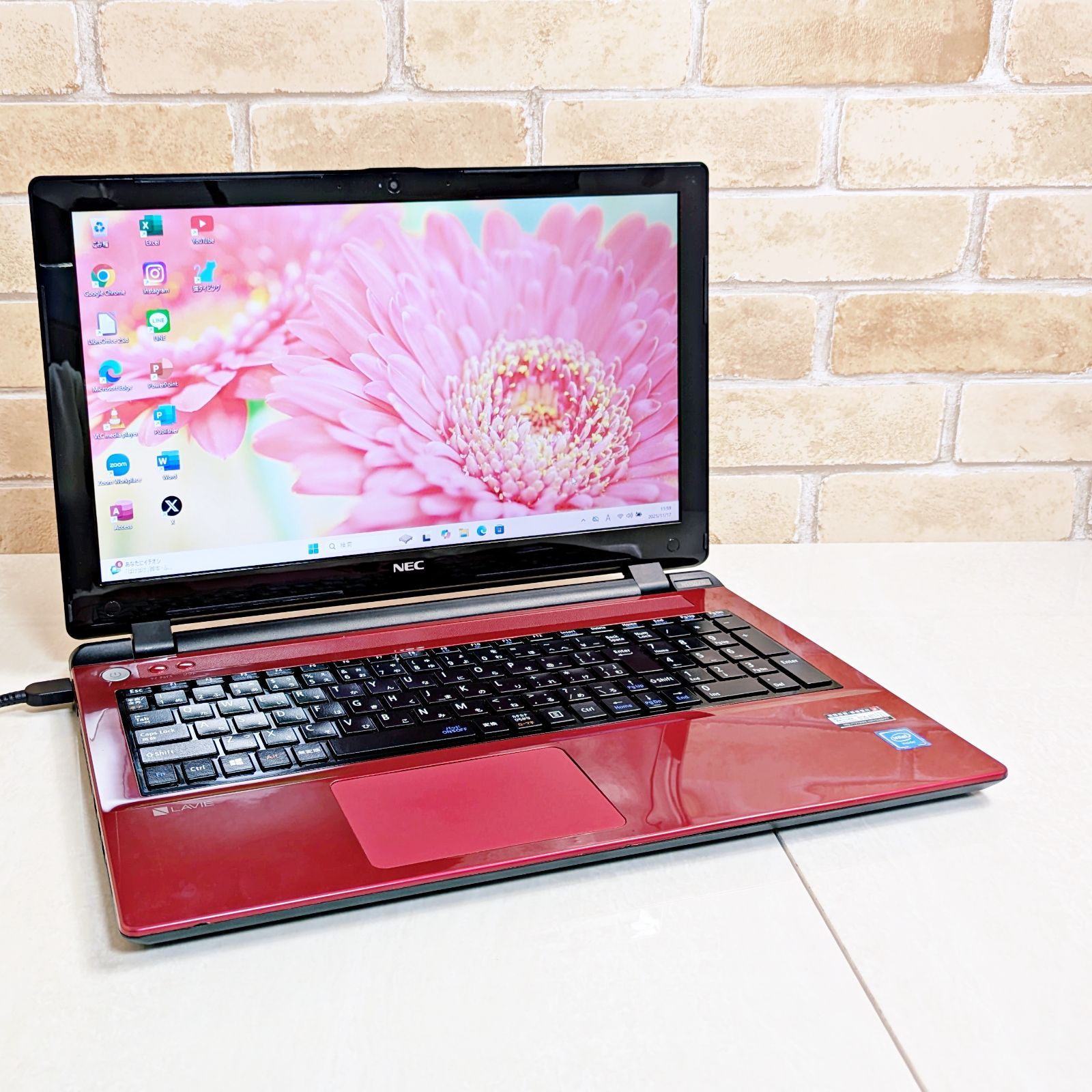 オフィス付き Office2021☆SSD/メモリ8GB☆初心者OK！Windows11 ノート