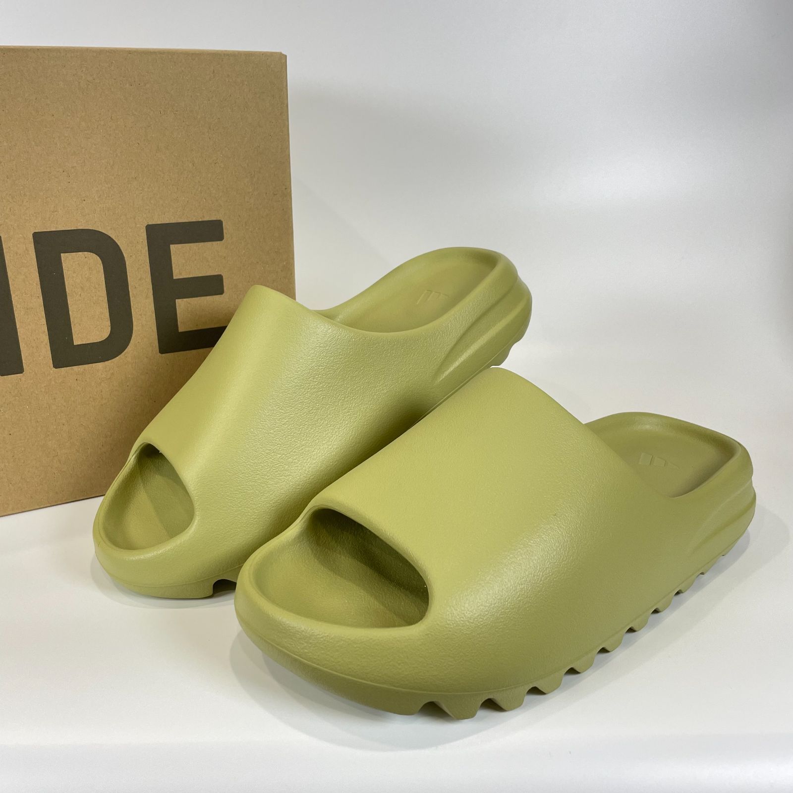 adidas YEEZY Slide Resin FZ 5904