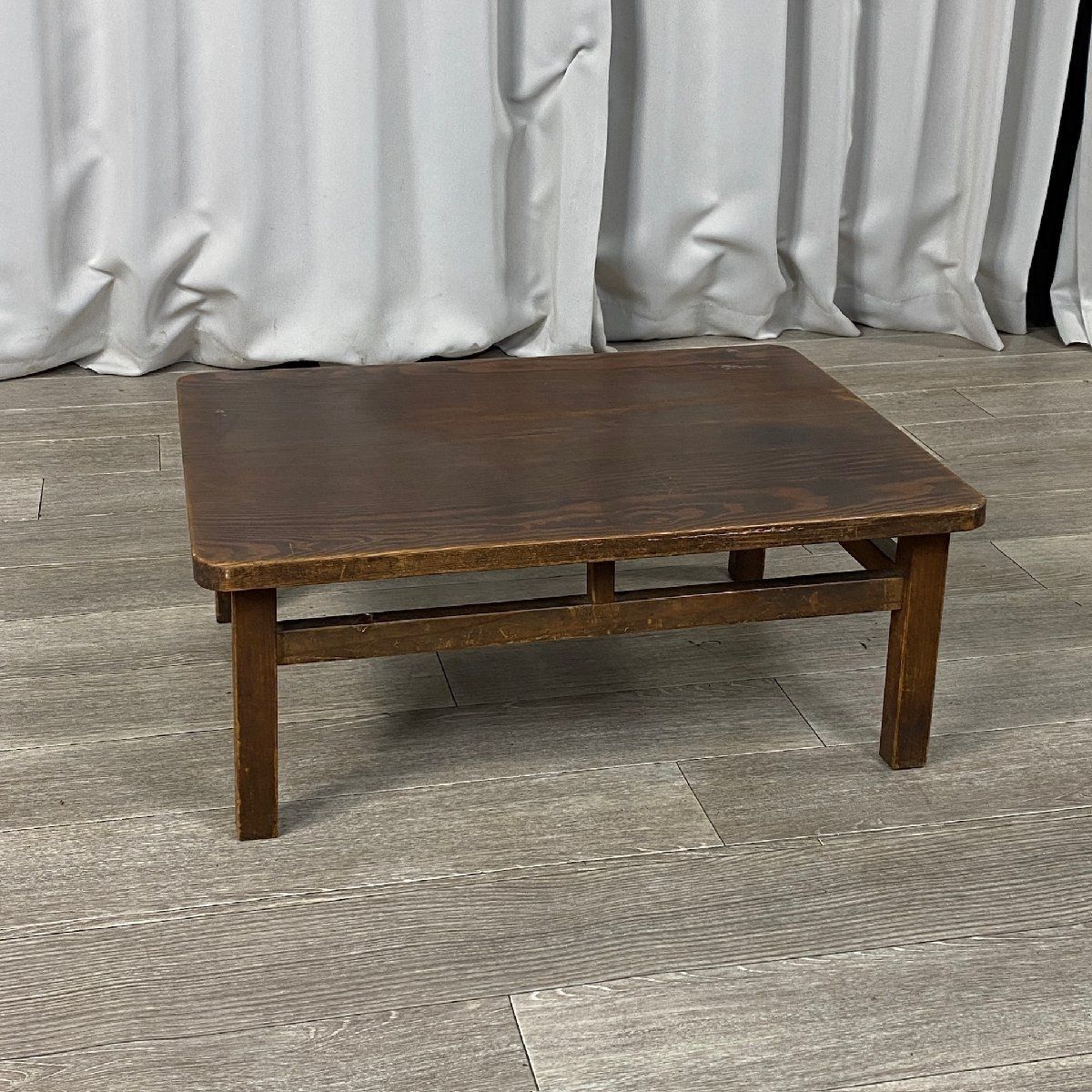 昭和レトロ 無垢材一枚板 高級中型座卓 ちゃぶ台 古民家 当時物 昭和レトロ 無垢材一枚板 高級中型座卓 ちゃぶ台 古民家 当時物