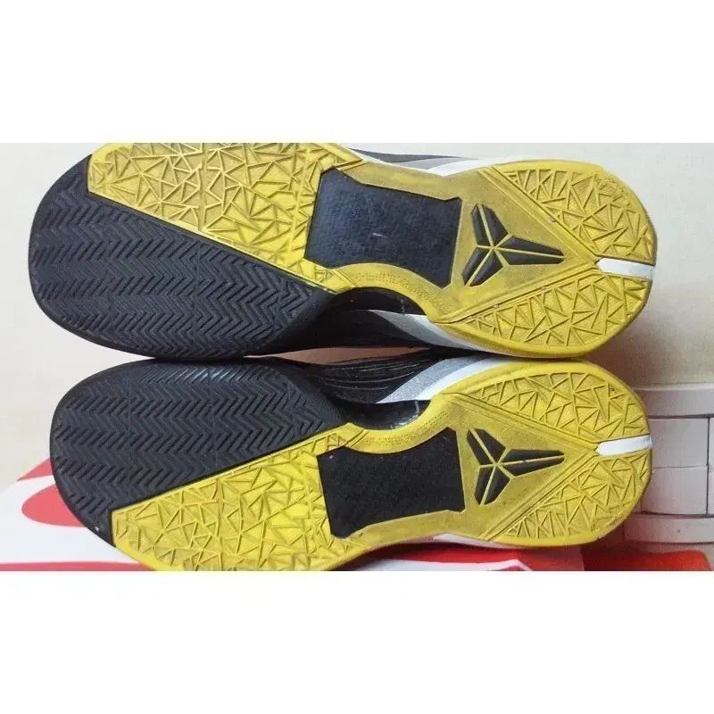 ズームコービー